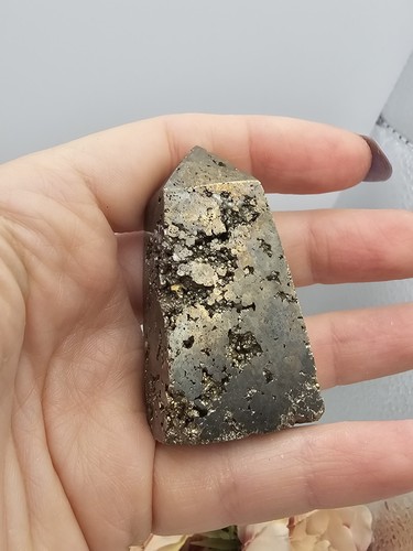 Grade pyrite point tower - a,