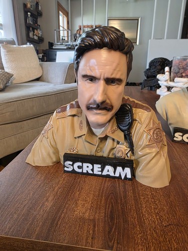 Deputy dewey scream bust - dewey,