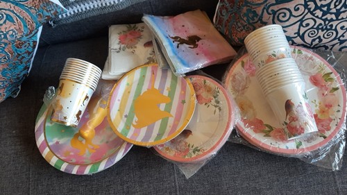 Partyware plates cups napkins - plates,