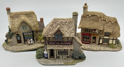 Lilliput lane village shops - lilliput,