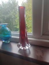 whitefriars -tricorn Vase - Ruby Red glass vas