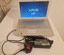 Sony Vaio VPCW12S1E Netbook/Laptop 1.66 Ghz 2 GB RAM Win 10 Home