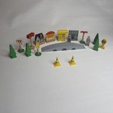 WOODEN TRAIN SET ACCESSORIES
