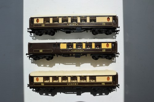 Gauge lot 3 - gauge, of