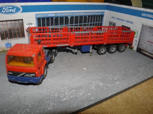 Siku volvo truck diecast model - truck,
