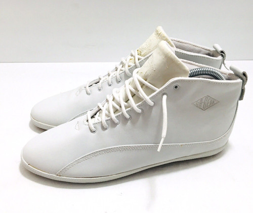 Rare white gear - rare,