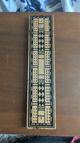 Wooden cribbage board - wooden,
