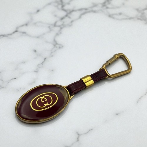 Gucci logo keychain vintage - gg,