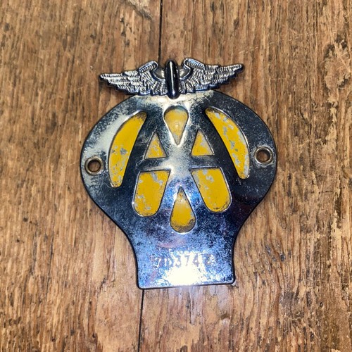 Vintage car grille badge - aa,