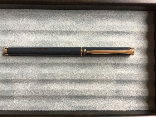 Pelikan p381 fountain pen - pen,