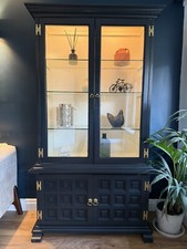 Display cabinet - Younger