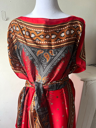 Women red paisley - women’s,
