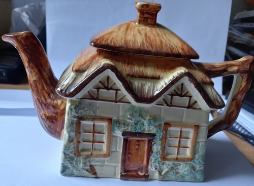 Vintage cottage ware thatched - cottage,