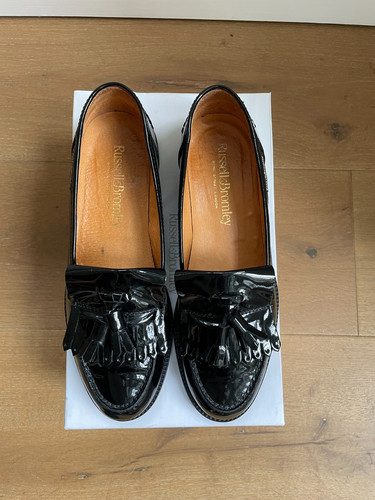 Russell bromley chester - russell, &