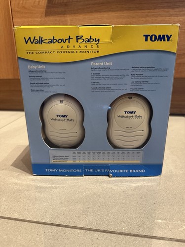 Tomy walkabout portable baby - walkabout,