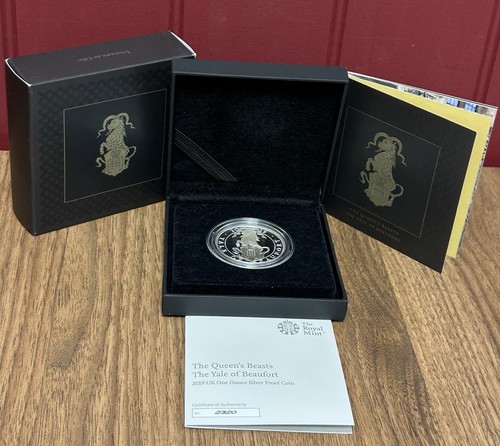 2019 the queen beasts - queen’s,