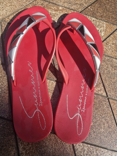 Rare ipanema flip flops - size, 6