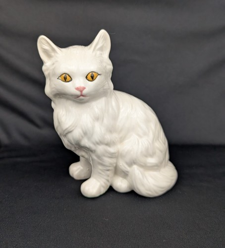 Vintage white persian cat - persian,