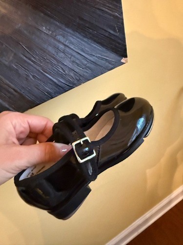 Capiezo tap shoes black size