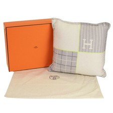 Hermes Avalon Cabriole Cushion