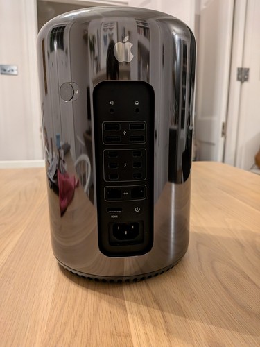 Apple mac pro - late, |