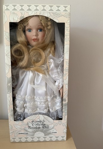 Vintage porcelain doll - ,