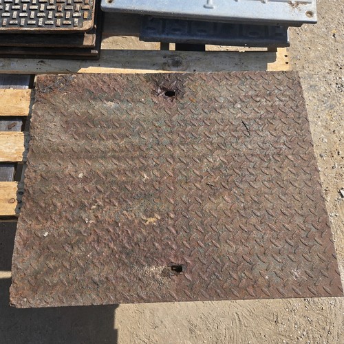 Galvanised manhole cover 795mm - galvanised,