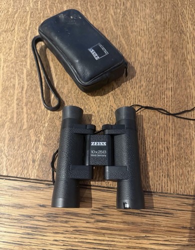 Pair vintage zeiss 10x25 b - zeiss,