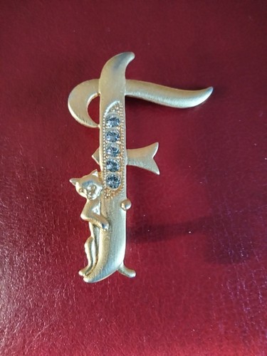 Jonette brooch - jj,