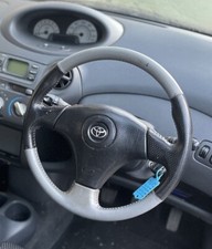 Toyota yaris sport steering - t,