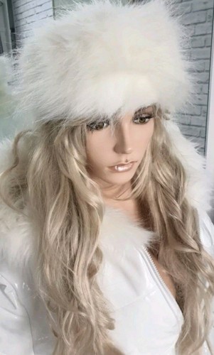 Winter white faux - white,