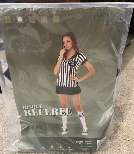 Hauntlook risque referee - hauntlook,