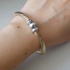 9ct Gold Hinged Bangle