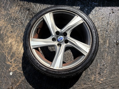 Volvo v40 s60 v60 - volvo, 18"