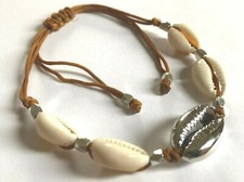 Trending. Shell Bracelet