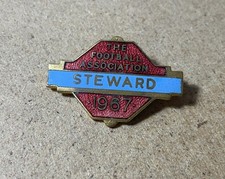 1967 FA STEWARDS ENAMEL BADGE 1967 FA CUP FINAL SPURS v CHELSEA WEMBLEY