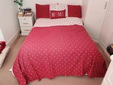 Dunelm Duvet Cover with 2