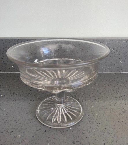 Clear glass candy flower bowl