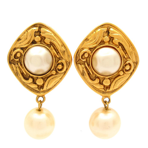 Chanel gold hardware faux - chanel,