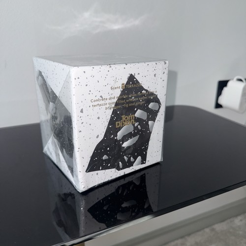 Tom dixon materialism - tom,