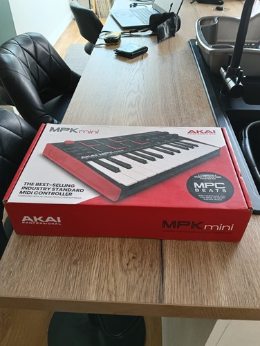 Akai mpk mini mk3 - akai, usb