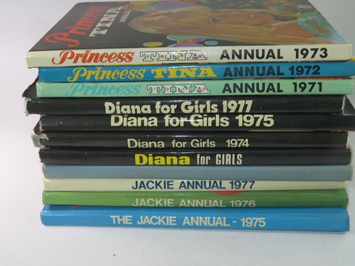 Vintage girl annuals - vintage, 1970s