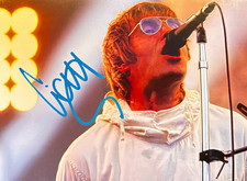 Liam Gallagher (OASIS) Hand