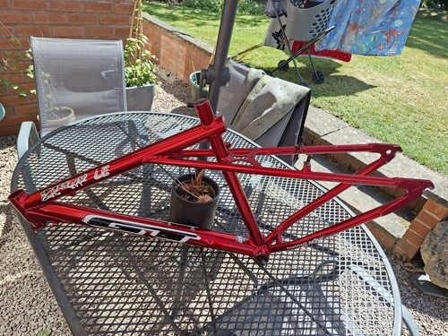 Zaskar anodised red - gt, 16"anodised