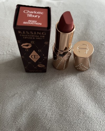 Charlotte tilbury kissing - charlotte,