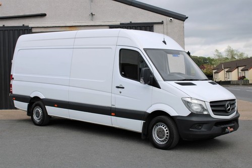 Breaking mercedes sprinter - mercedes,