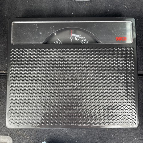 Seca weighing scales - weighing,