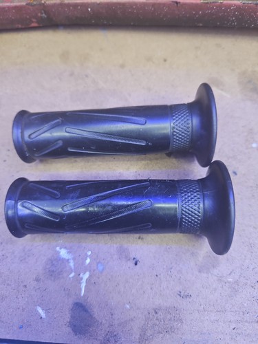 Yamaha 5jj handle bar grips - r1,
