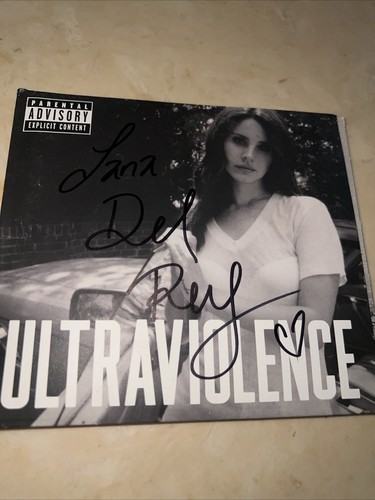 Signed lana del - rey,