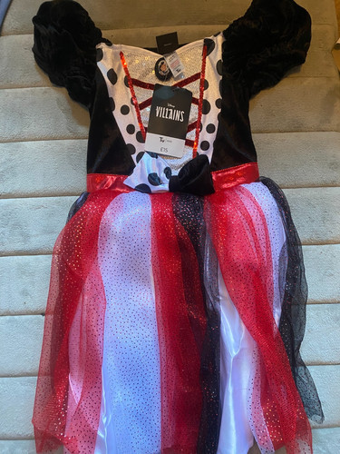 Cruella costume with wig age - cruella,